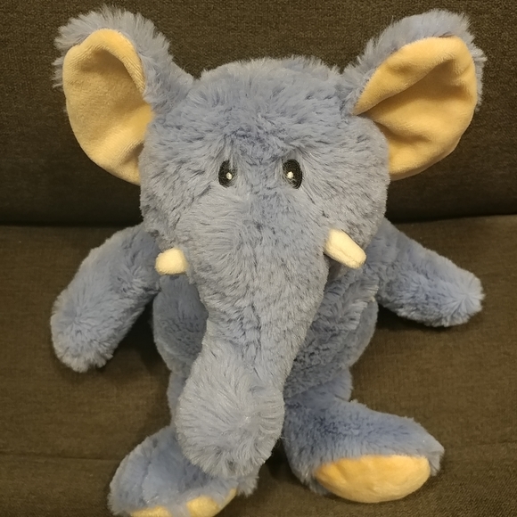 Cozy Hugs Soothing Aromatherapy Lavender Plush Elephant Freeze or Microwave - Picture 7 of 16